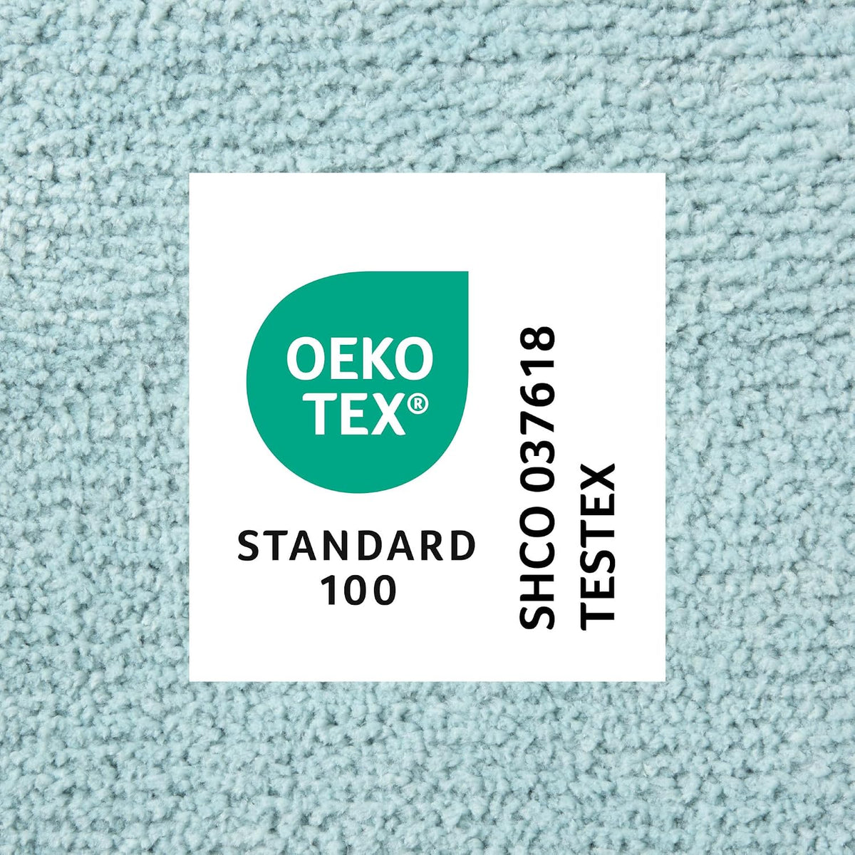 TOWN & COUNTRY EVERYDAY Ultra Plush Solid Tufted Toilet Lid Cover, Soft and Absorbent, Non-Slip Cover, Machine Washable, Aqua Blue, 18"x19"